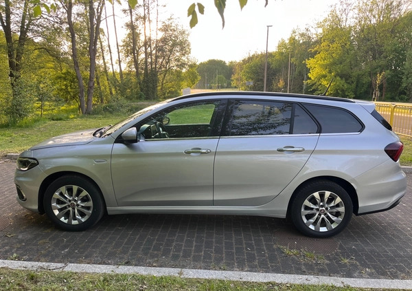 Fiat Tipo cena 48900 przebieg: 70021, rok produkcji 2019 z Murowana Goślina małe 631